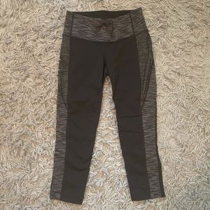 Athleta Splits Revelation Black Crop Leggings